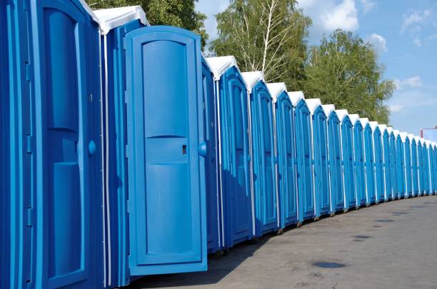 Best Portable toilet rental cost  in Colfax, IL